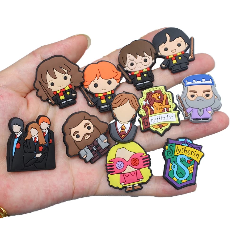 Novelty Single Sale 1pc PVC Game Shoe Charms Shoe Accessories Shoe Decoration for Wristbands Kids Party Xmas Hot Sale