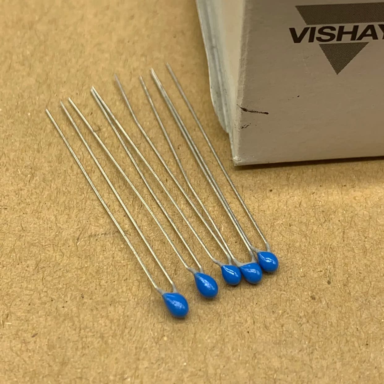 10PCS/NTCLE203E3103FB0 Thermistor 10K High Precision 1% Imported B Value 3977K