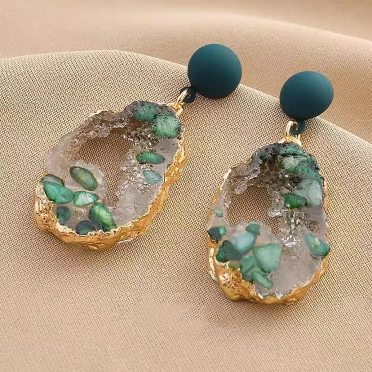 Vintage Emerald Irregular Earrings for Women New in Fashion Personality Drop Earrings Fairycore Luxury Designer Jewelry