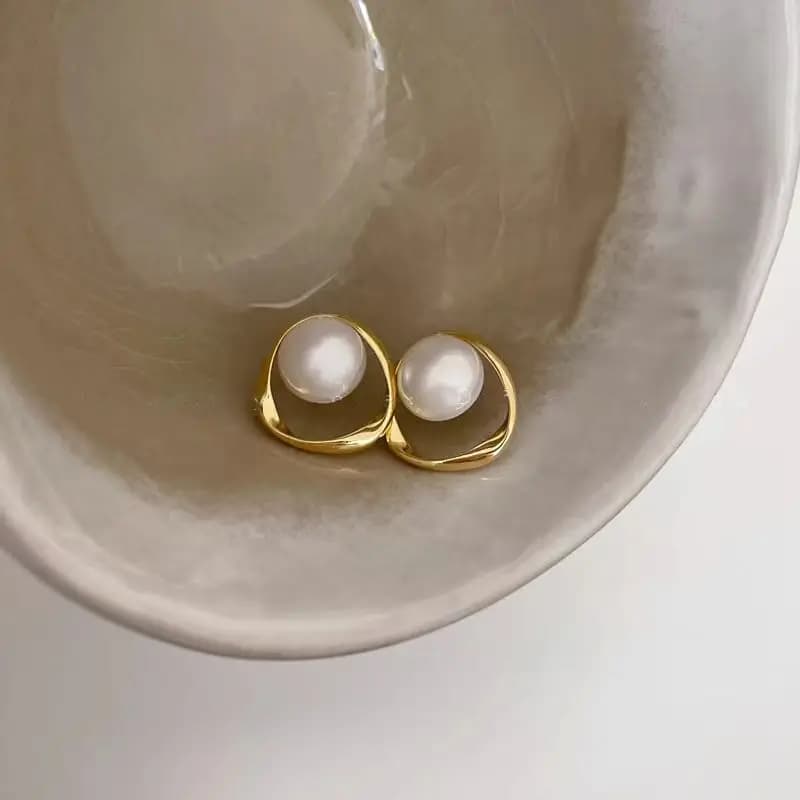 Geometric Pearl Ring Earrings for Women's 2024 Latest Korean version with niche design