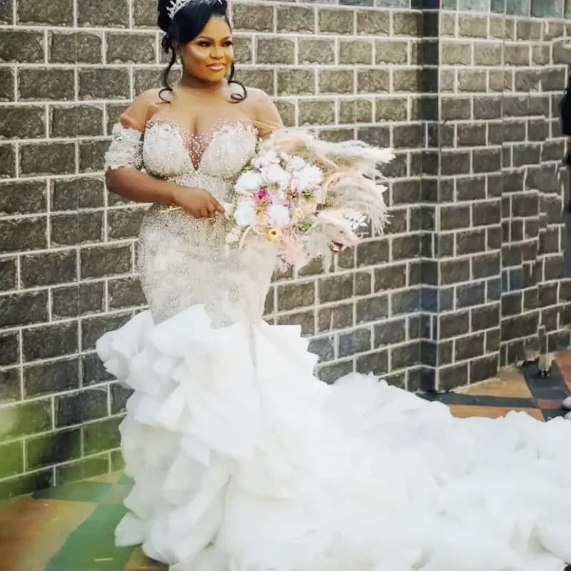 Customized Off The Shoulder Mermaid Wedding Dresses Short Sleeves Appliques Beaded Plus Size Cascading Ruffles Vestidos