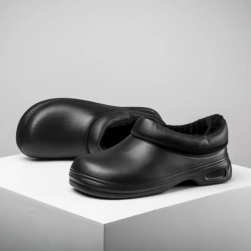 Winter Chef's Shoes Anti Slip with Velvet Cotton Slippers Kitchen Work Shoes Couples Waterproof and Oil Resistant