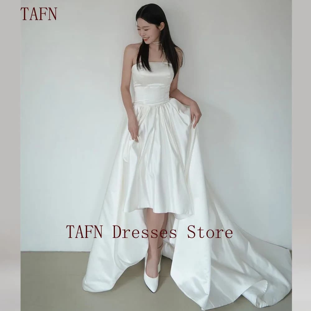 TAFN 2025 New Hi-Lo Wedding Dresses Sweep Train Satin A-line Simple Bridal Gown Photo Shoot Sleeveless Elegant Party Gown