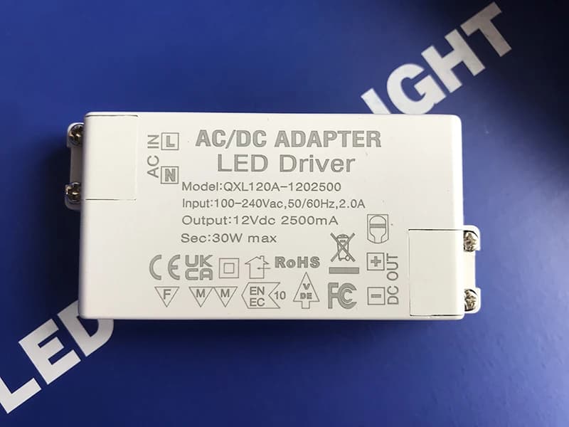 10pcs 100-240V To DC 12V 24V 30W AC/DC Adapter Constant Voltage LED Driver Transformer For LED Strip RGB Ceiling Light Bulb