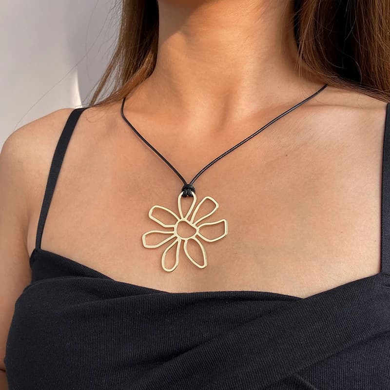 Vintage Bohemian Large Hollow Flowers Charms Pendant Necklace With Black Faux Suede Cord Long Necklace Handmade Jewelry