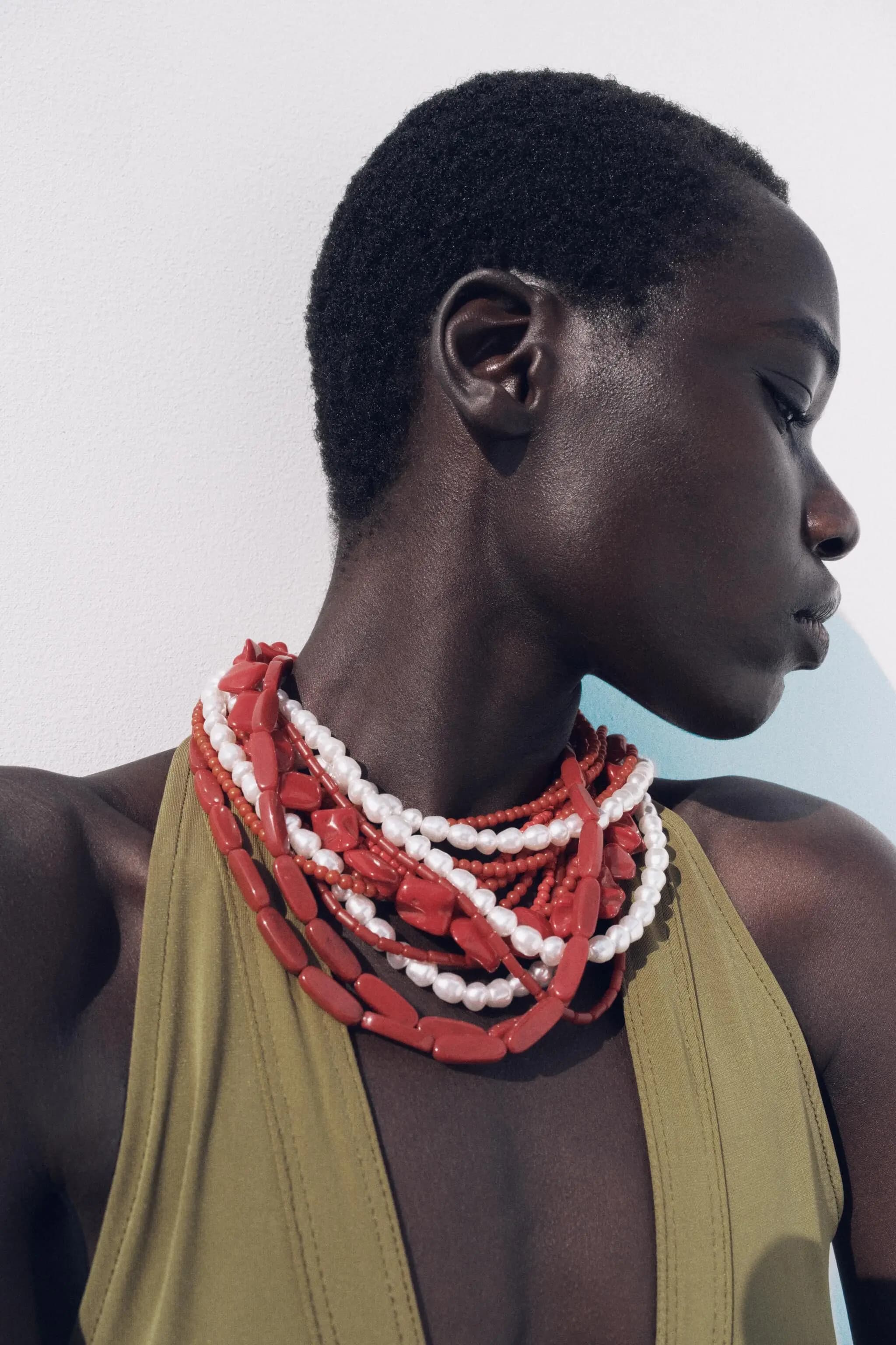 Baroque Fashion Luxury 12 Layer Imitation Pearl Red Beads Choker Necklace for Women