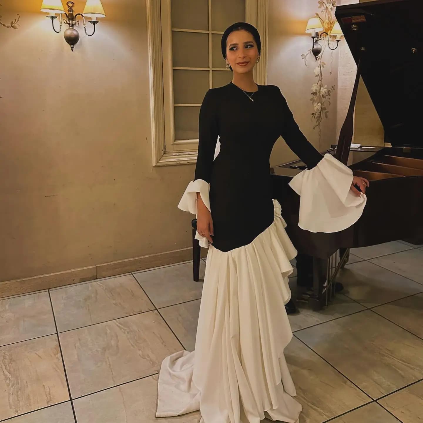 Adeli Elegant Black O-neck Prom Gown Women's White customized Long Sleeve Party Evening Dress Floor Length Formal Occasion Gowns