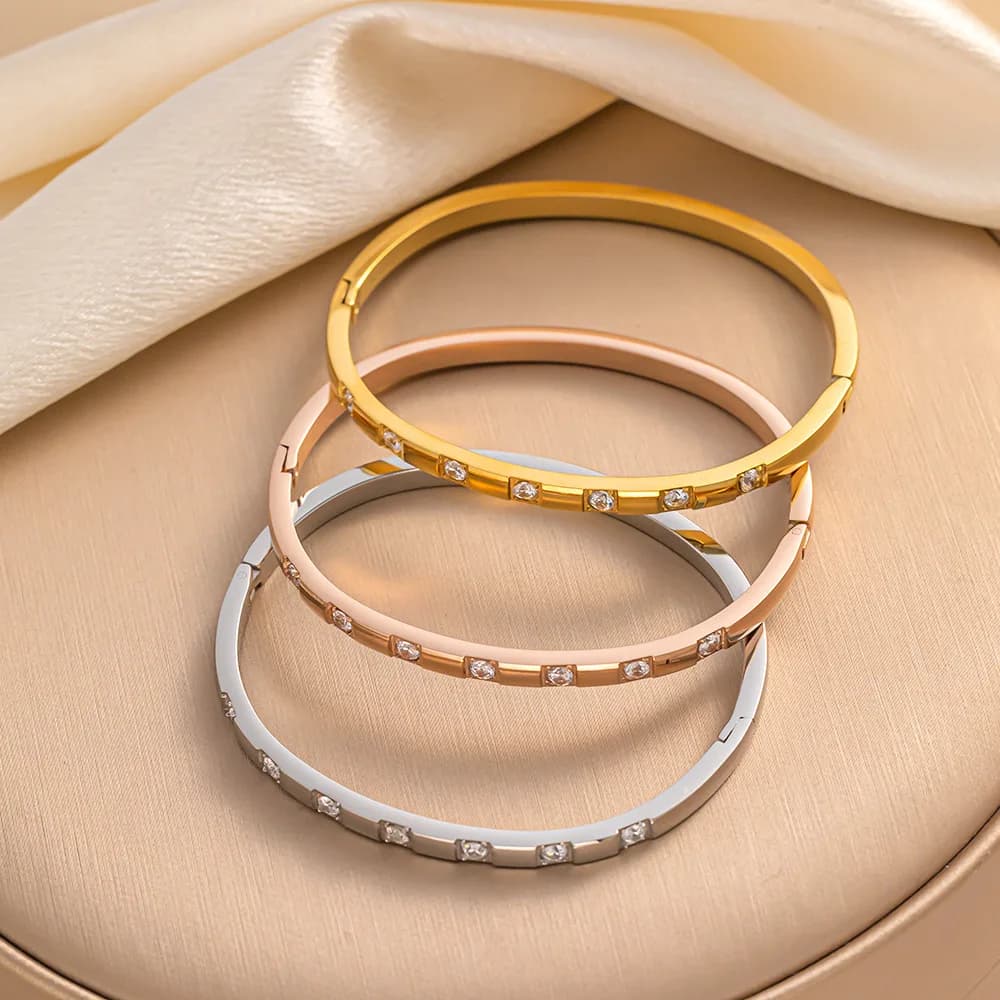 Stylish Cubic Zirconia Stainless Steel Wrist Bangle Bracelet 18K Gold Plated Waterproof Jewelry for Women Charm Fashion