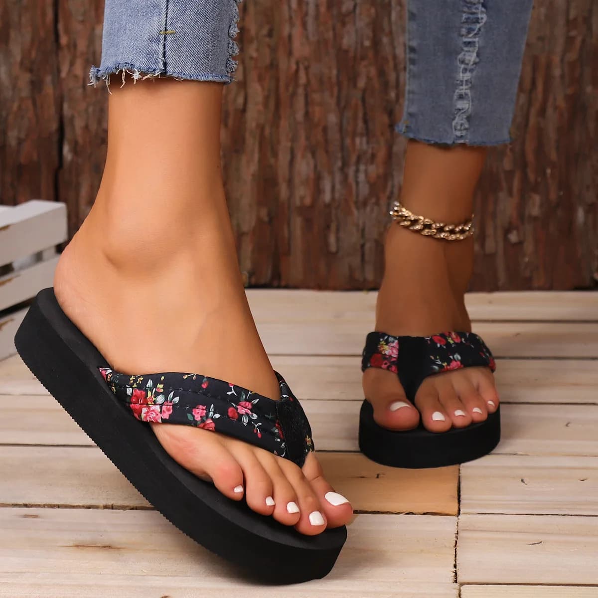 Summer Retro Flip Flops Women Outside Flat Beach Shoes Sandals Shoes for Ladies Slippers Slide Indoor House Pantuflas Mujer