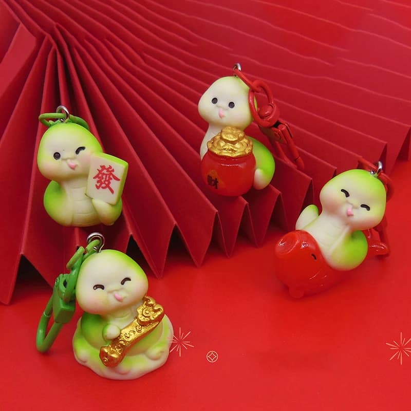 Creative Fashion Snake Resin Pendant Keychain Cartoon 2025 Zodiac Snake Year Backpack Hanging Car Ornament Key Ring