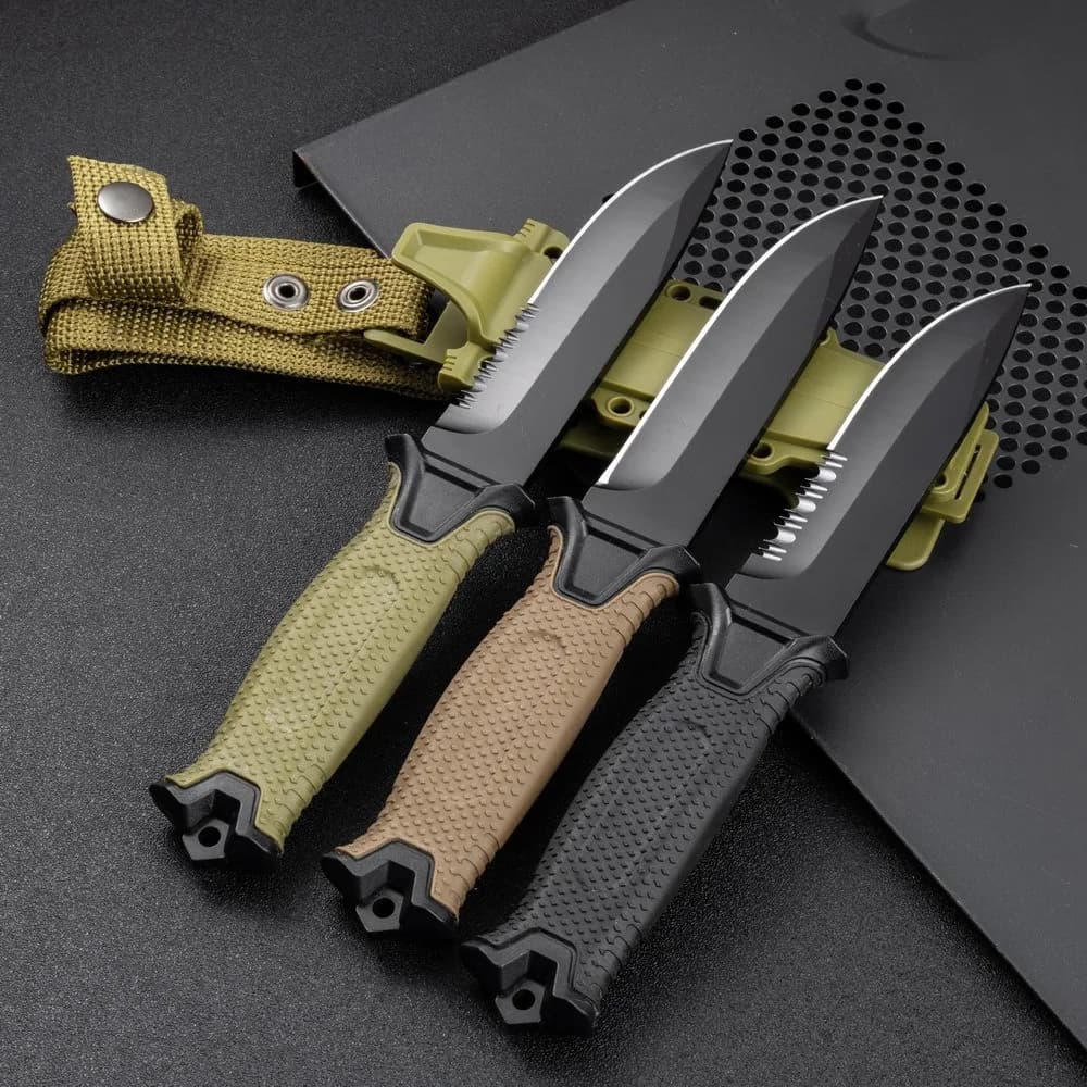 Tactical field knife Saber Wilderness survival high hardness portable outdoor self-defense straight knife blade with scabbard