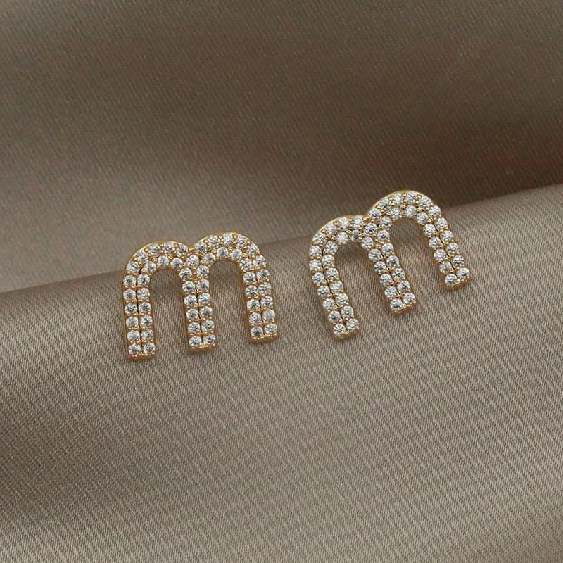 Fashion Brand Jewelry Full Crystal letter M Earrings Zirconia Stud Earrings for Women Party Accessories