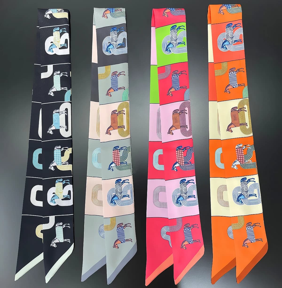 2023 Brand Design Lattice Horse Scarf Women Luxury Silk Scarf Fashion Hair Headband Foulard Skinny Bag Scarves Neckerchief