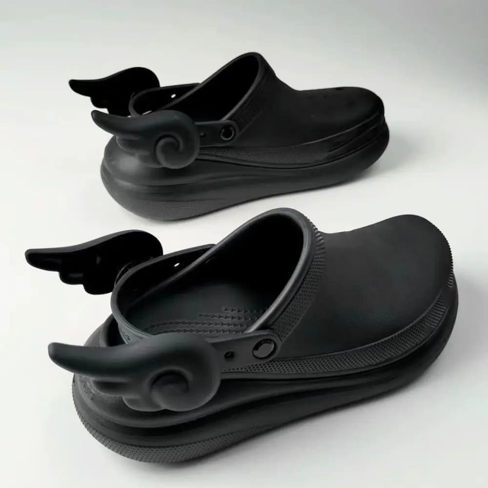 1 pair Lovely Angel Wings Shoes Charms Buckle Black White DIY Shoes Buckle Accessories Cartoon Shoes Buckles