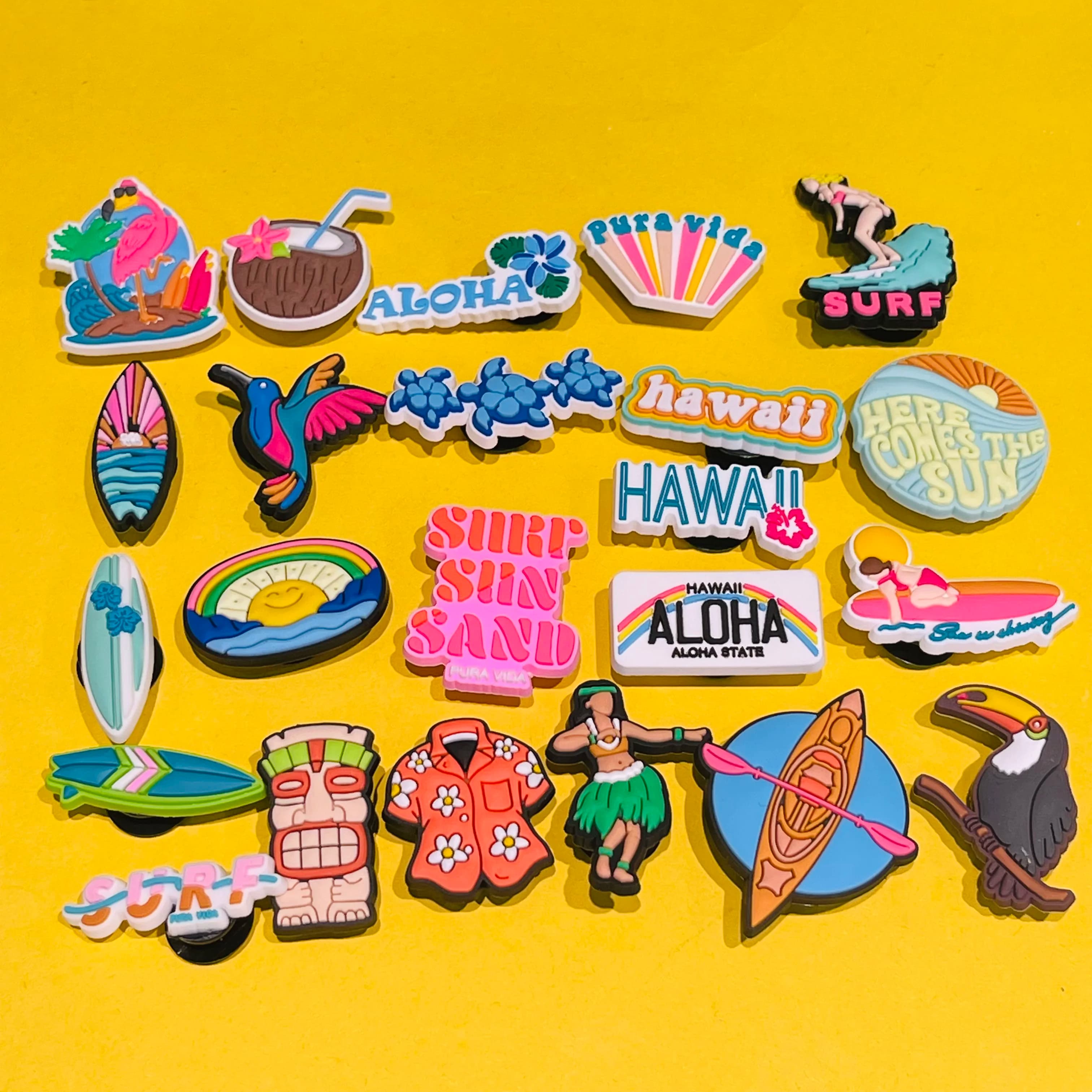New 1pcs Hawaii Aloha Turtle Flame Bird Coconut Boat Sun Sand Surf PVC Shoe Charms For Clogs Pins Sandals Shoes Decoration Gift