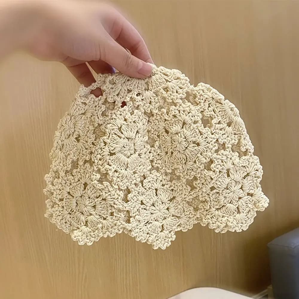 Autumn Winter Knitted Hat Hollowed Out Knitted Hat Flowers Lace Beret Cap Fashion Casual Skullies Hat for Women Bonnet Hat 모자