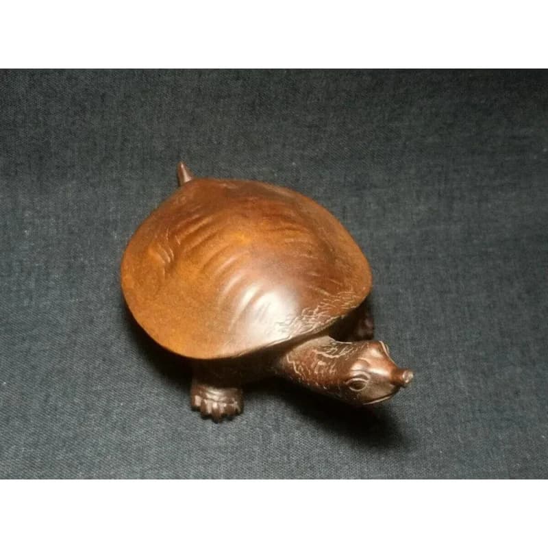 Japanese boxwood hand carved shelled turtle Figure statue netsuke collectable