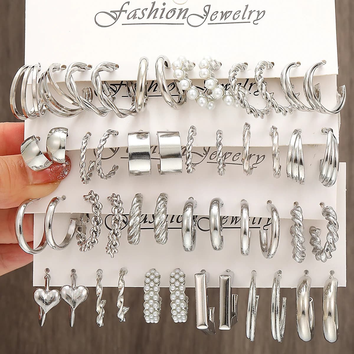 24 Pairs of Earrings Set New Twisted Personality Creative Simple Temperament Geometrical Twist Pearl Earrings