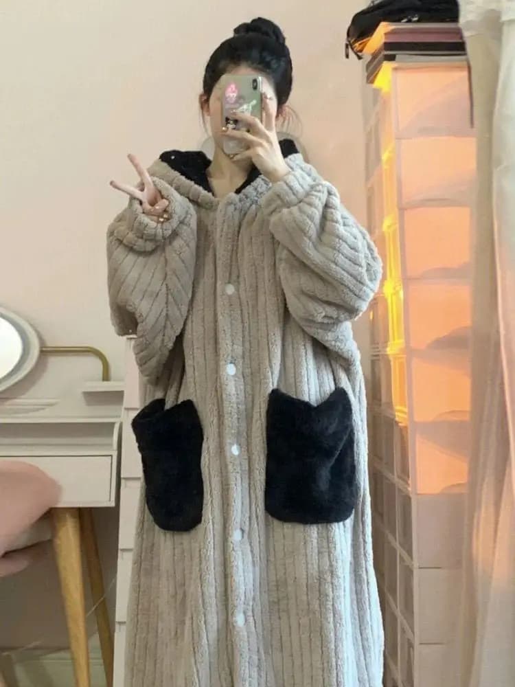 Women Winter Plus Size Flannel Robe Extra Long Hooded Warm Bathrobe Thick Coral Fleece Bath Robe Female Dressing Gown Robes