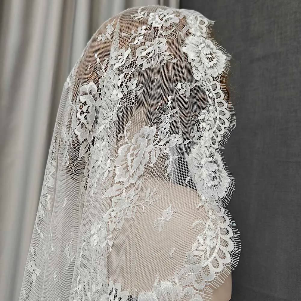 Customized Short Mantilla Veil with Hidden Comb Elegant Eyelash Floral Lace Ivory Bridal Veil Wedding Accessories