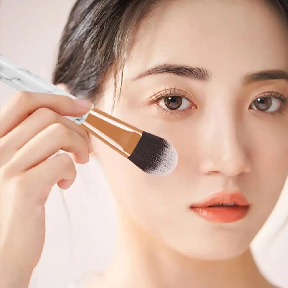 BB Cream Brush Universal BB Cream Foundation Brush Aluminum Tube Beauty Brush Foundation Liquid Cosmetic Brush for Female