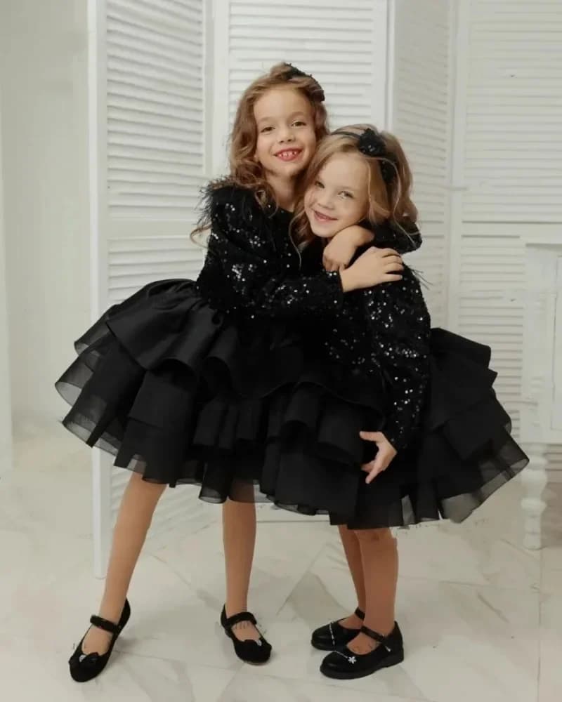 Princess dress Feather Sequins Knee Length Girl Kids Birthday Party Lovely First Communion Gowns Black Flowers for Wedding