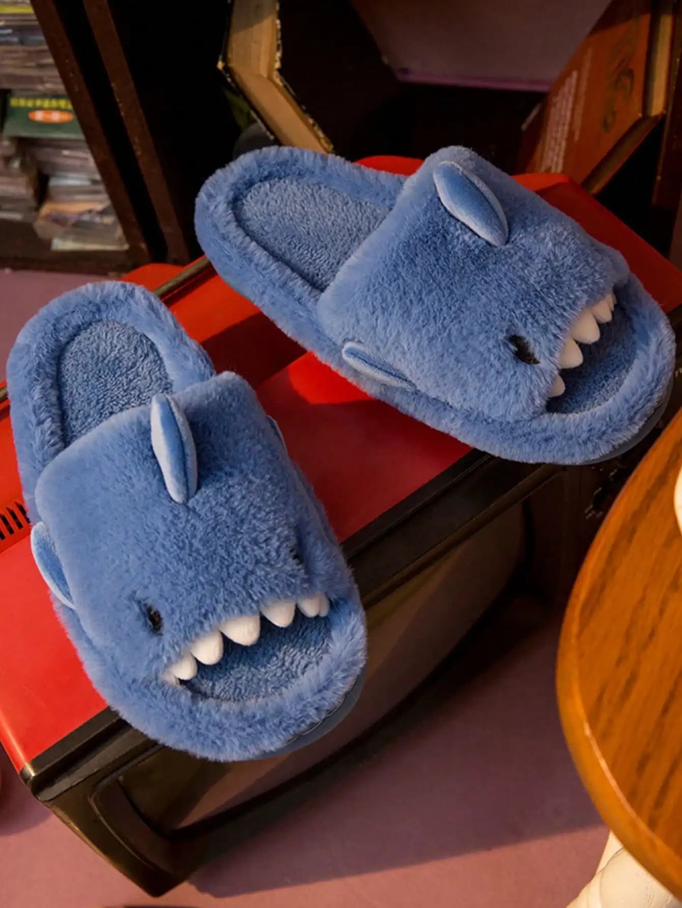 Men's Home Cotton Slippers Are Soft, Comfortable and Warm Indoor Fun Cartoon One Word Cotton Slippers