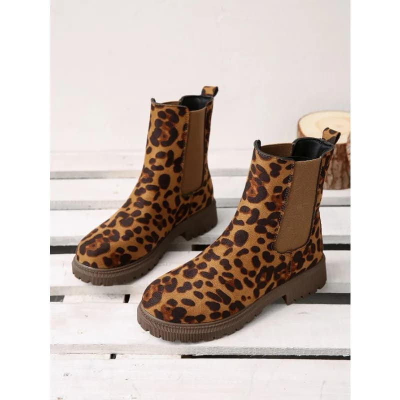 Women Leopard Suede Ankle Boots Fashion Flats Shoes Woman 2025 Trend Winter Snow Dress Goth Walking New Motorcycle Boots Mujer