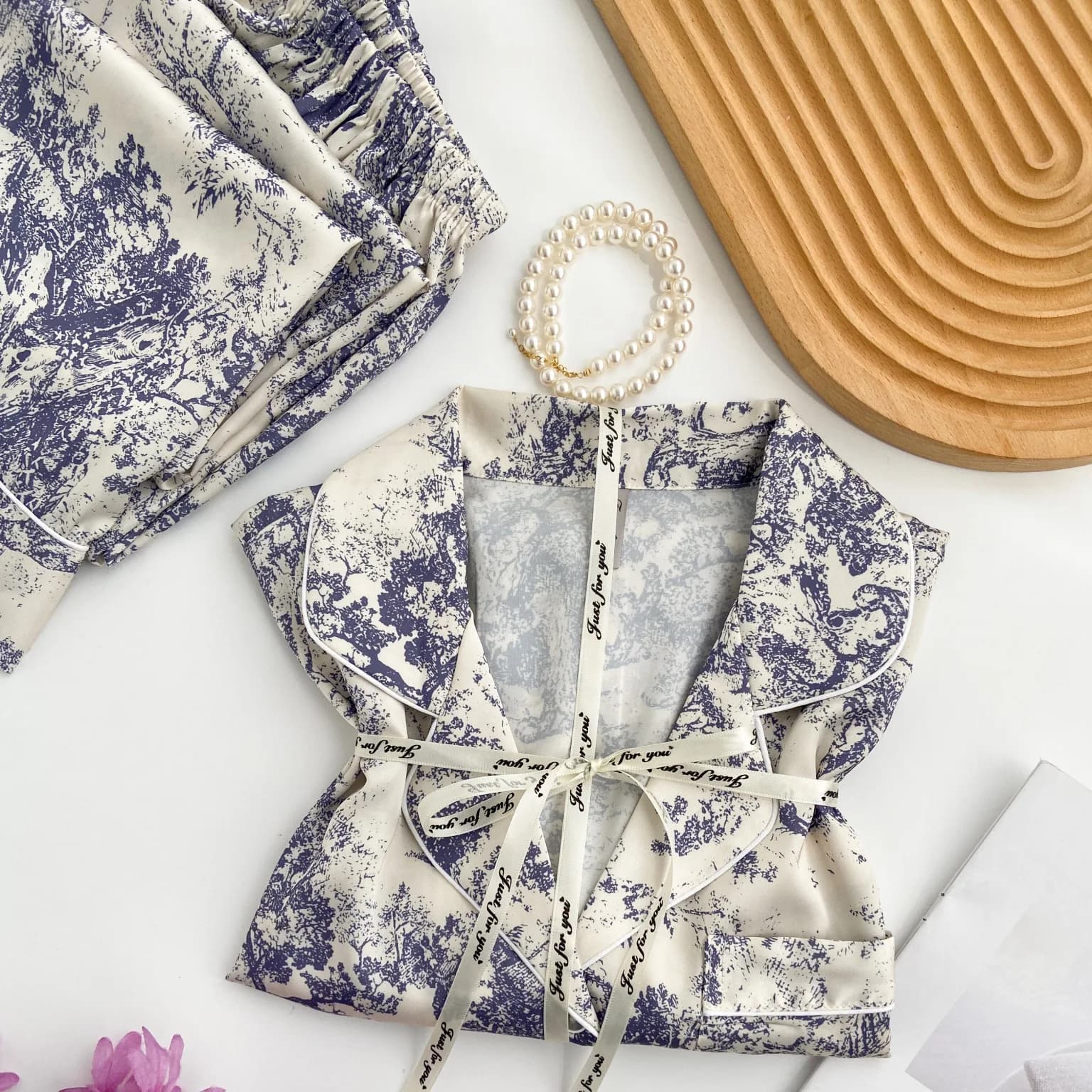 Female Pajamas Set Spring Autumn Silk Satin Sleepwear Long Sleeve Trouser Pyjama Pour Femme Loose Red Print Home Wear Loungewear