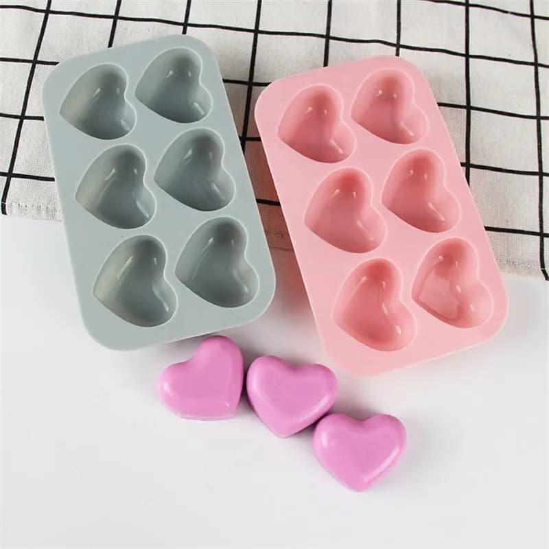 6-Panel Chocolate Pastry Mold Kitchen Baking Accessories Tool Holiday Heart-Shaped Candy Silicone Molds For Family Gathering