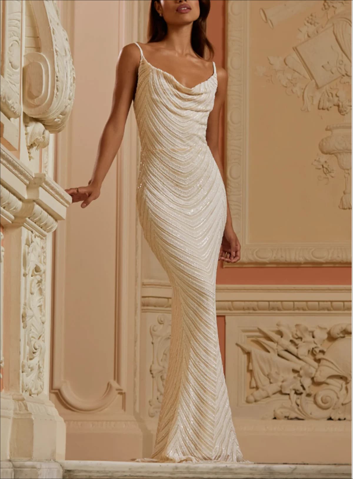 Shiny White Mermaid Gowns Elegant Three-Dimensional Pearl Lace Print Suspender Formal Occasion Dress Sexy Square Neck Open Back