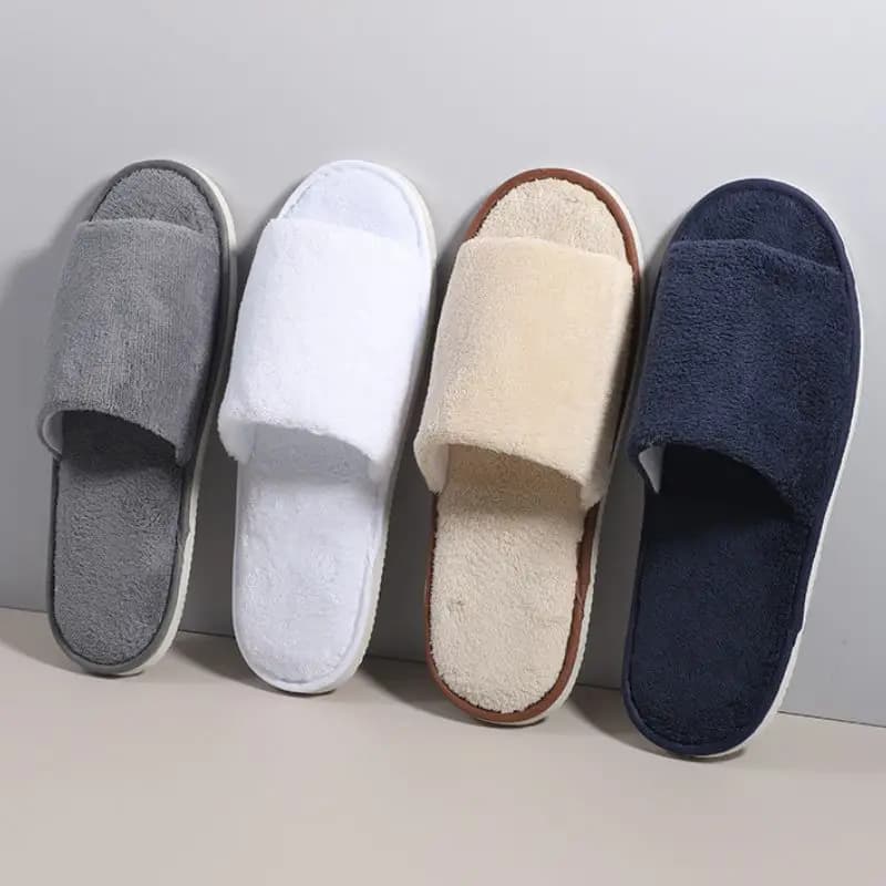 Women Solid Coral Fleece Slippers Non-disposable Winter Coral Fleece Indoor Slippers Hotel Travel Spa Half Pack Fluffy Slippers