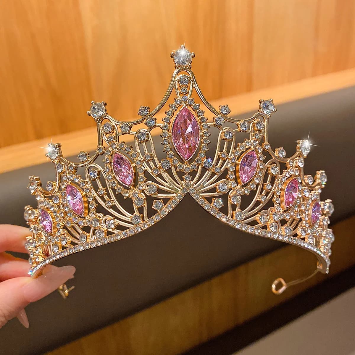 1 large crown fashionable temperament crown headband sweet wind hair accessory suitable for performances and birthdays