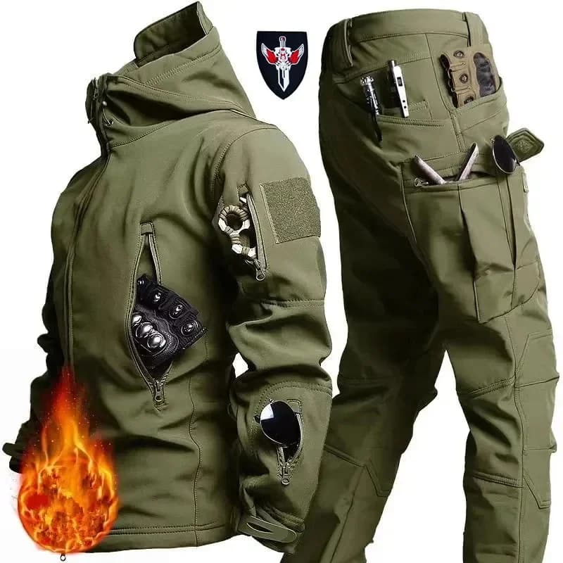 GL Low Price Sale of Men's Outdoor New Soft Shell Waterproof and Cut Resistant Thick Wool Fleece Multi Pocket Tactical Set