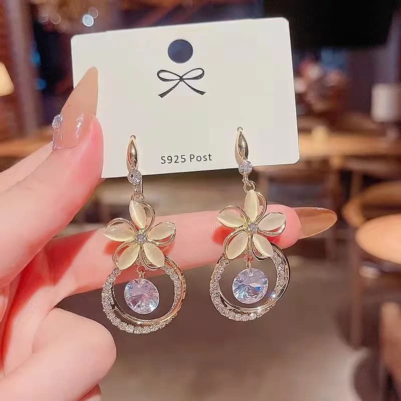 New Fashion Elegant Opals Flowers Pendant Earrings For Women Girls Golden Round Crystal Zircon Wedding Earrings Jewelry Gift