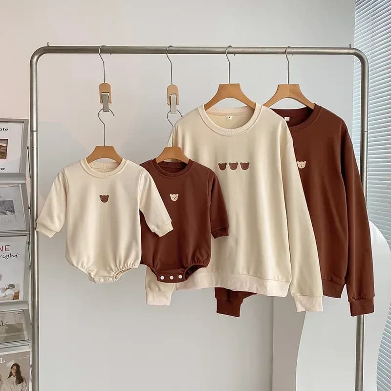 2024 Parent-child Matching Clothes for Whole Family Dad Mom and Daughter Son Clothing Bodsyuit Sweatshirts Autumn Korean Fashion