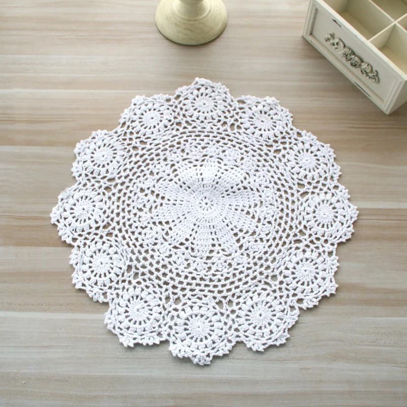 White Circle Hand Crocheted Doily Vintage Cotton Crochet Table Place Mat Wedding Napkins Cloth Lace Placemats Decorative