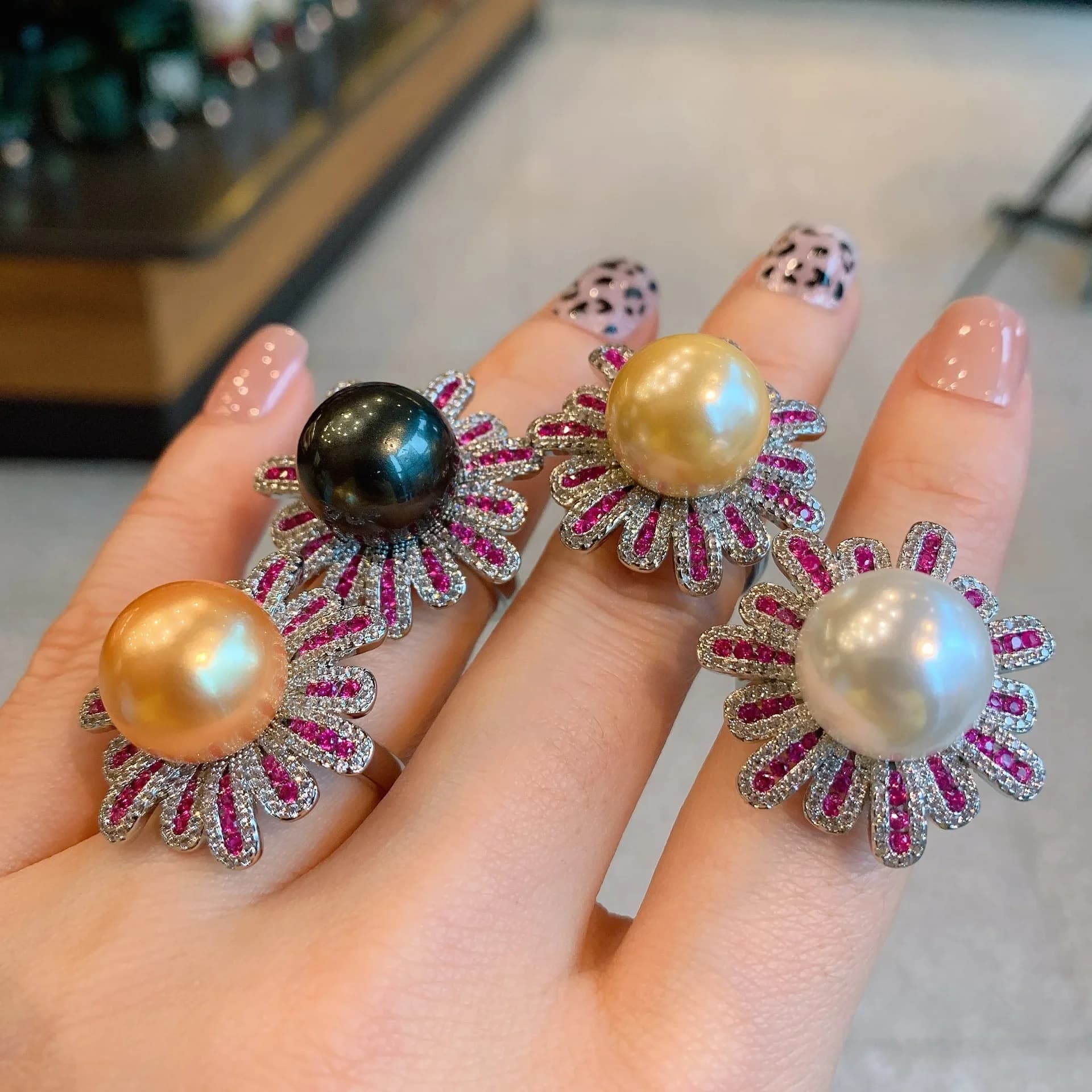 Black Pearl Red Zircon Ring Fashion Opening Adjustable Fireworks Flower Women's Ring Vintage Luxury Jewelry Gift To Girlfriend