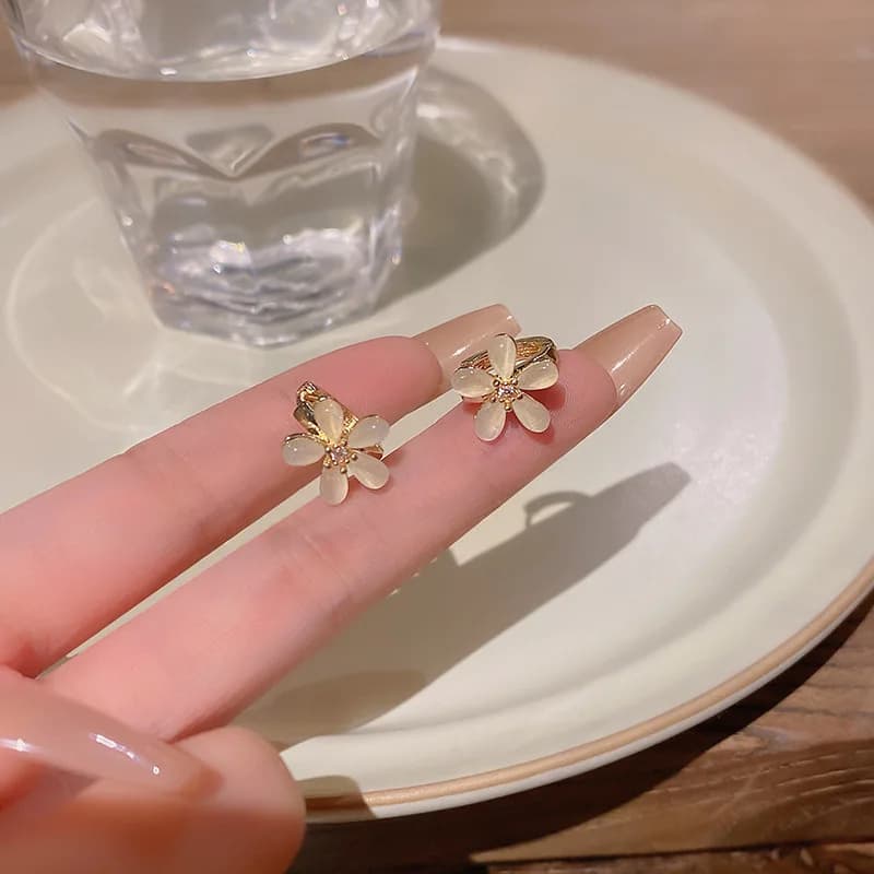 Korean Moonlight Stone Flower Butterfly Geometric Stud Earrings Women Sweet Romantic Date Jewelry Wholesale