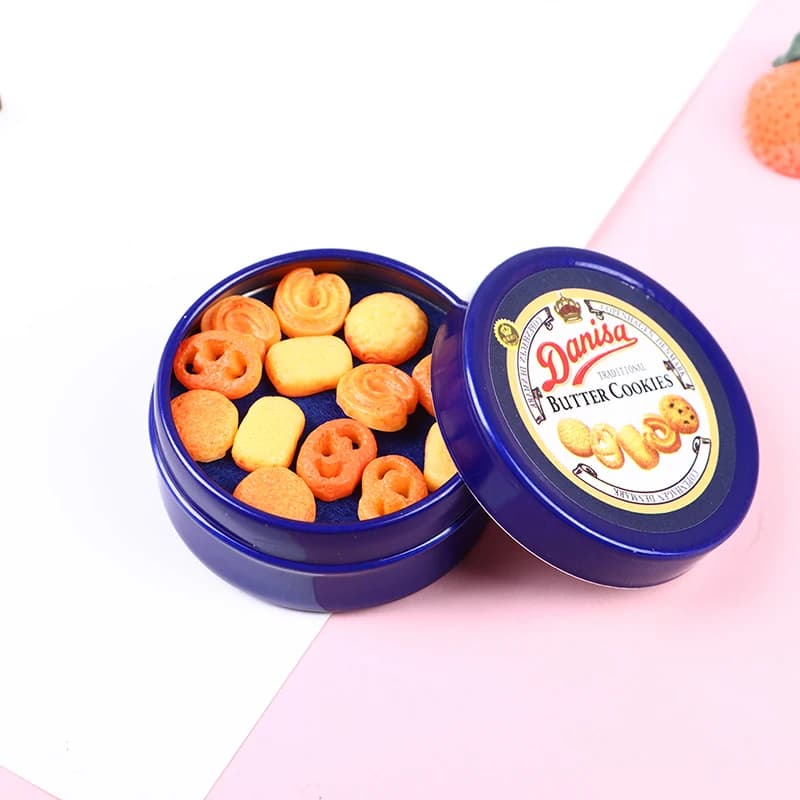 1Pcs 1/12 Dollhouse Miniature Danish Cookie Blue Tin Box Model Set Kitchen Accessories For Doll House Decor Kids Toys Gift