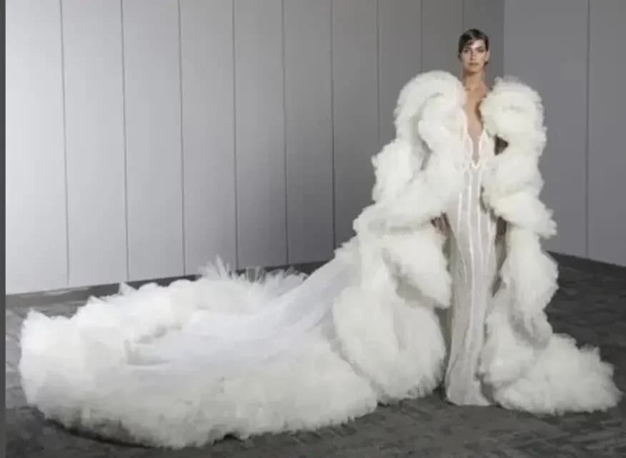 luxury Fully long dress with ruffles cape tulle cloak Wedding attire Fashion Stage cloak custom party prom dress