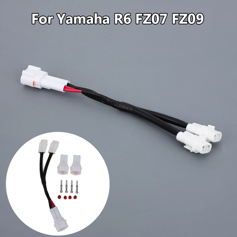 Power Outlet Splitter Plug USB Charger For Yamaha MT07 MT09 YZF-R1 R1M R6 FZ07 FZ09 XSR700 XSR900 XV1900