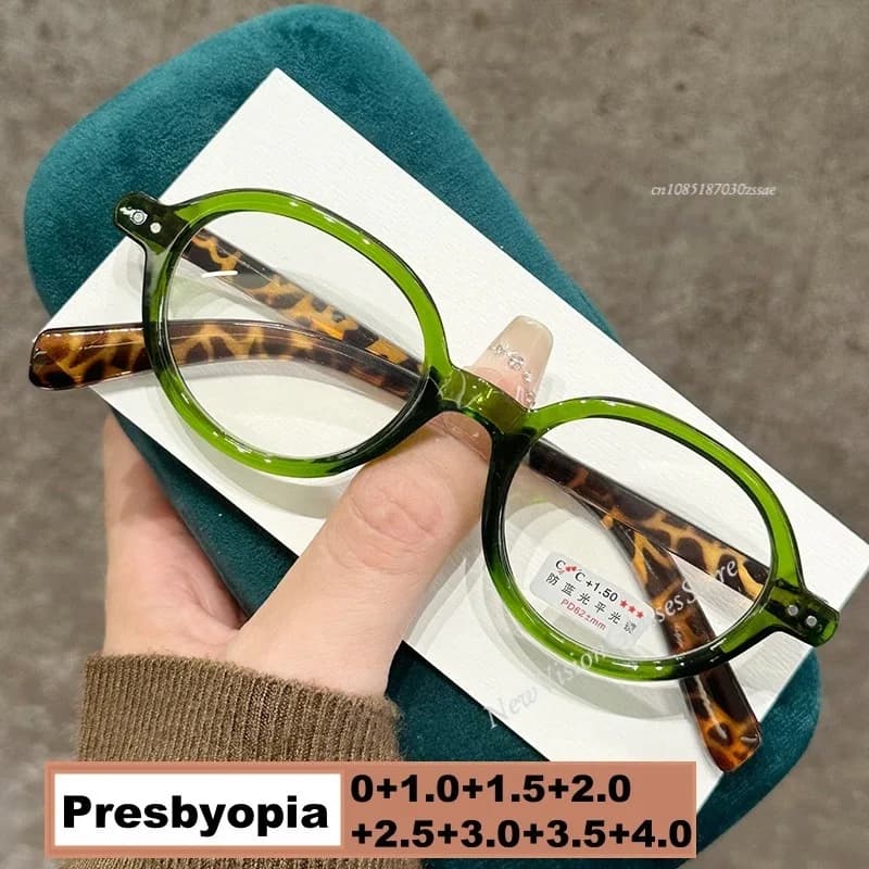 2025 Trendy Small Oval Reading Glasses Men Women Ultralight Far Sight Eyeglasses Unisex Fashion Presbyopia Prescriptions