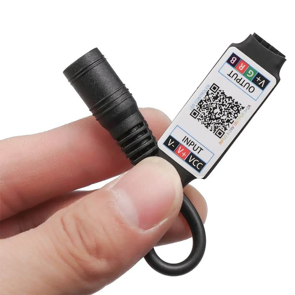 Mini Useful Female Plug to 4Pin Connector Smart DC 5-24V LED Light Strip Bluetooth Led RGB Controller Adapter