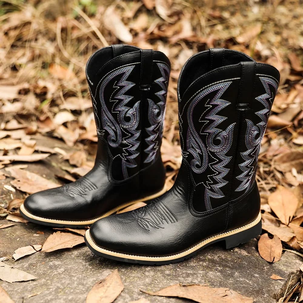 2024 New High Barrel Embroidered Retro Wide Head Western Cowboy Boots Spring and Autumn Trendy Versatile Men's Casual Shoes