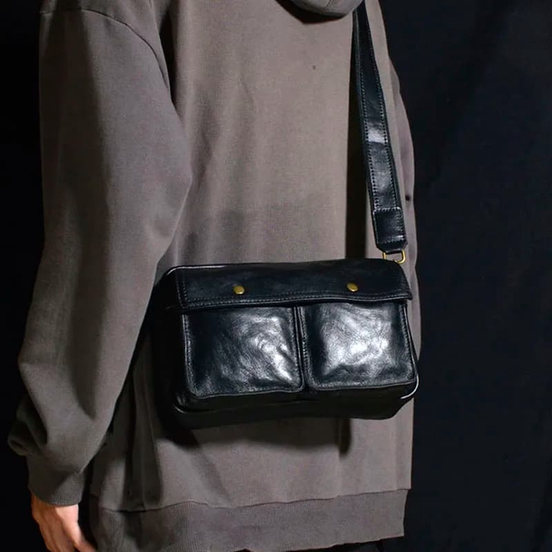 AETOO First layer cowhide vintage leather crossbody bag men's vegetable tanned cowhide shoulder bag Casual men's bag Korean bac