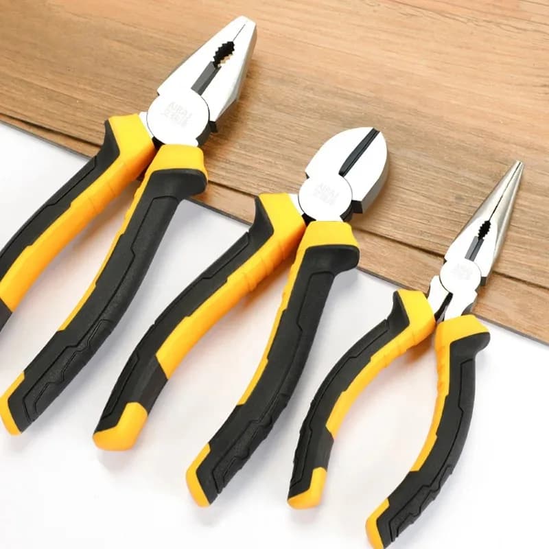 3 Types Of Pliers,Including 8-Inch Wire Pliers,6-Inch Pointed Nose Pliers, And Diagonal Pliers Suitable For Household Use