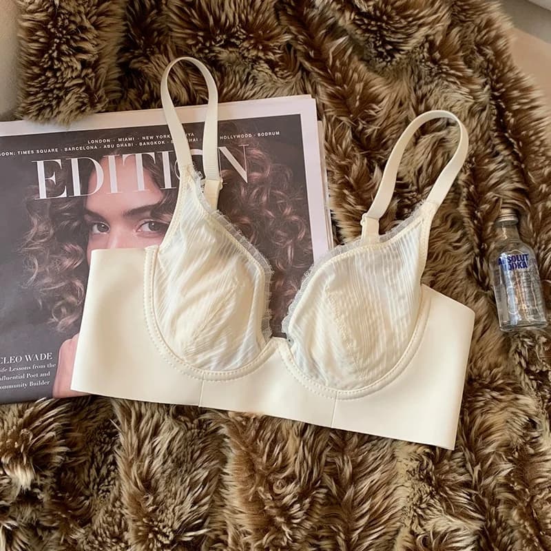 Ultra-thin models of cloud lingerie women's sense of large soft steel ring rabbit ears cup bra