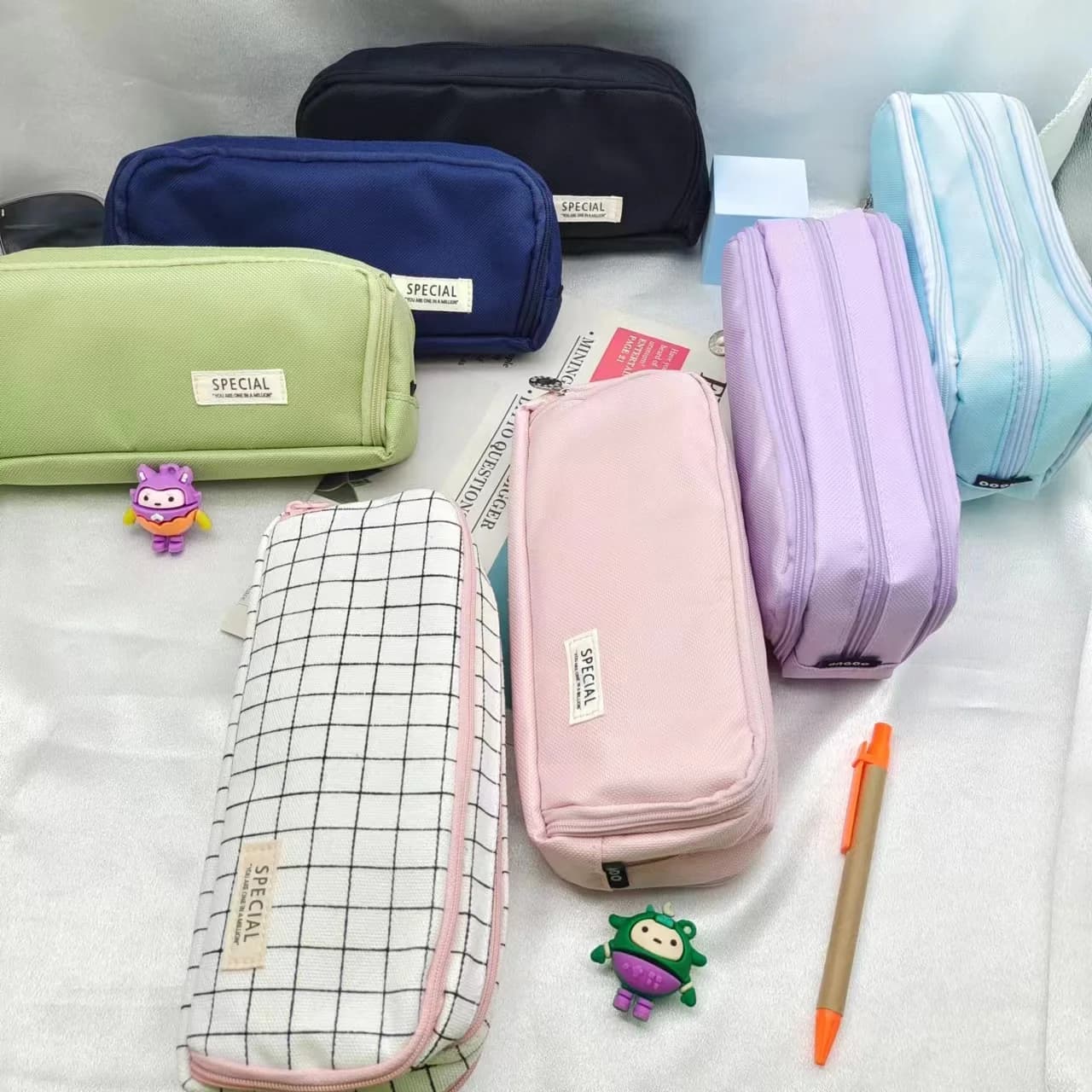 Macaron color large capacity multi-function pen bag Three-layer pen bag Pencil case Student pencil bag storage bag
