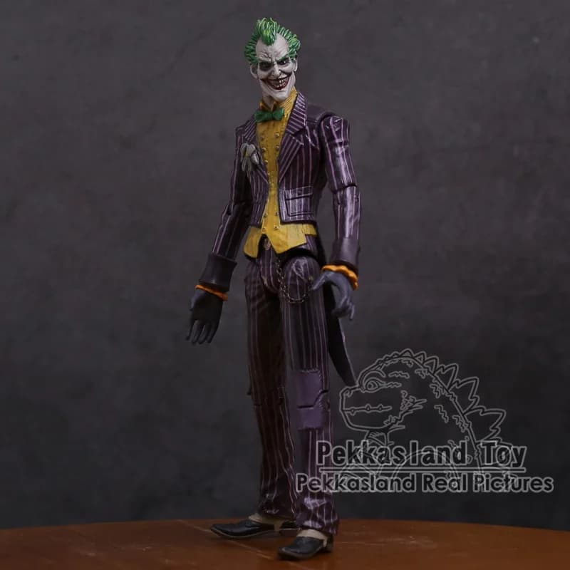 DC Comics Batman The Joker Collectible Model Toy 7 PVC Action Figure - 18cm